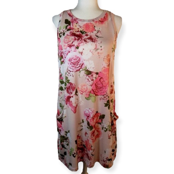 Sun & Moon Dresses & Skirts - NWT Sun & Moon Pink Floral Mini Pullover Sleeveless Dress Pockets Size Medium